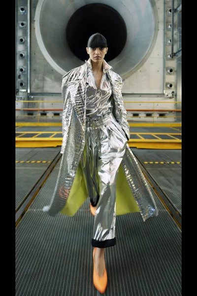 Look 38